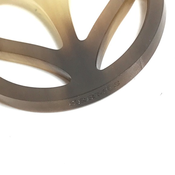 HERMES Heart Horn Pendant Chain Necklace in Buffalo Horn, Brown, for Women - Picture 8 of 10